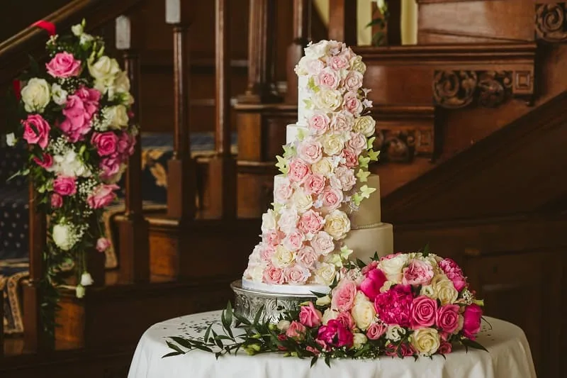 Wedding Cake at Gosfield||Autumn colour cake